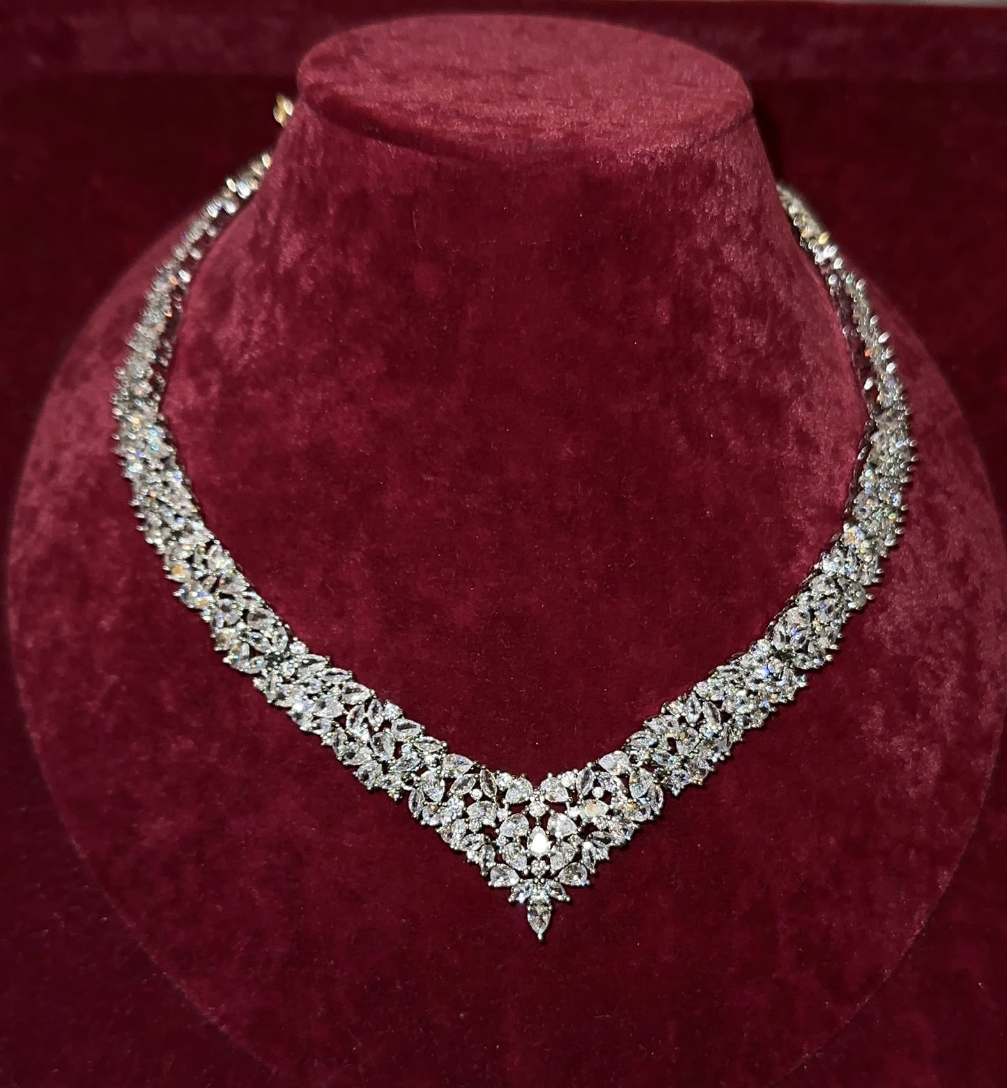 Sevina jewellery set