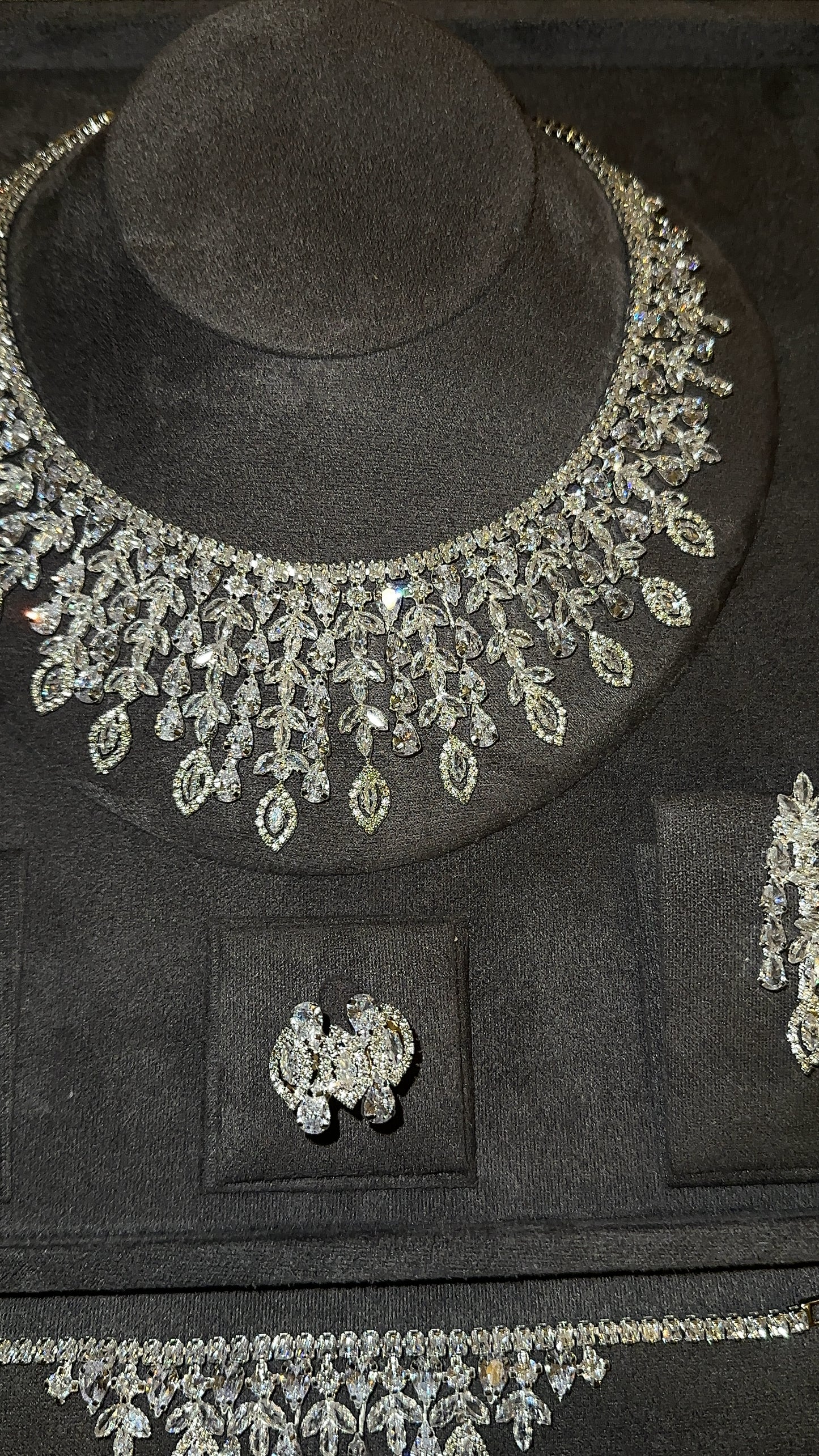 Cleopatra Jewellery set