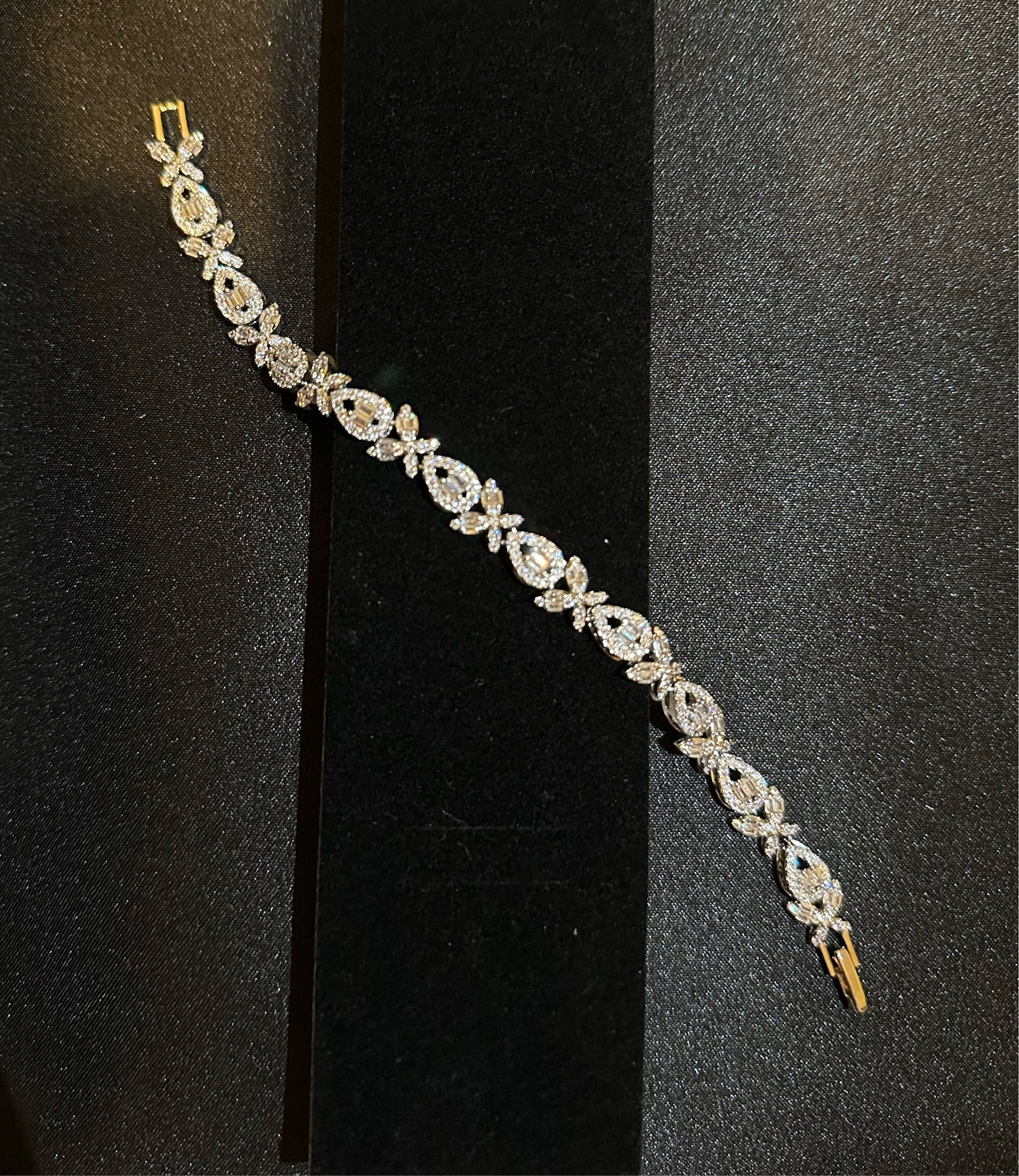 Uma bracelet