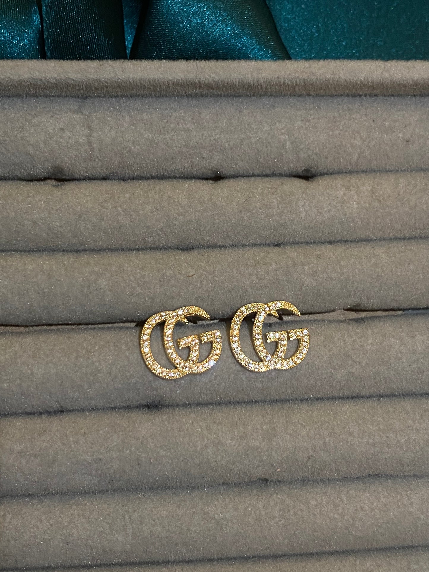 GG earrings