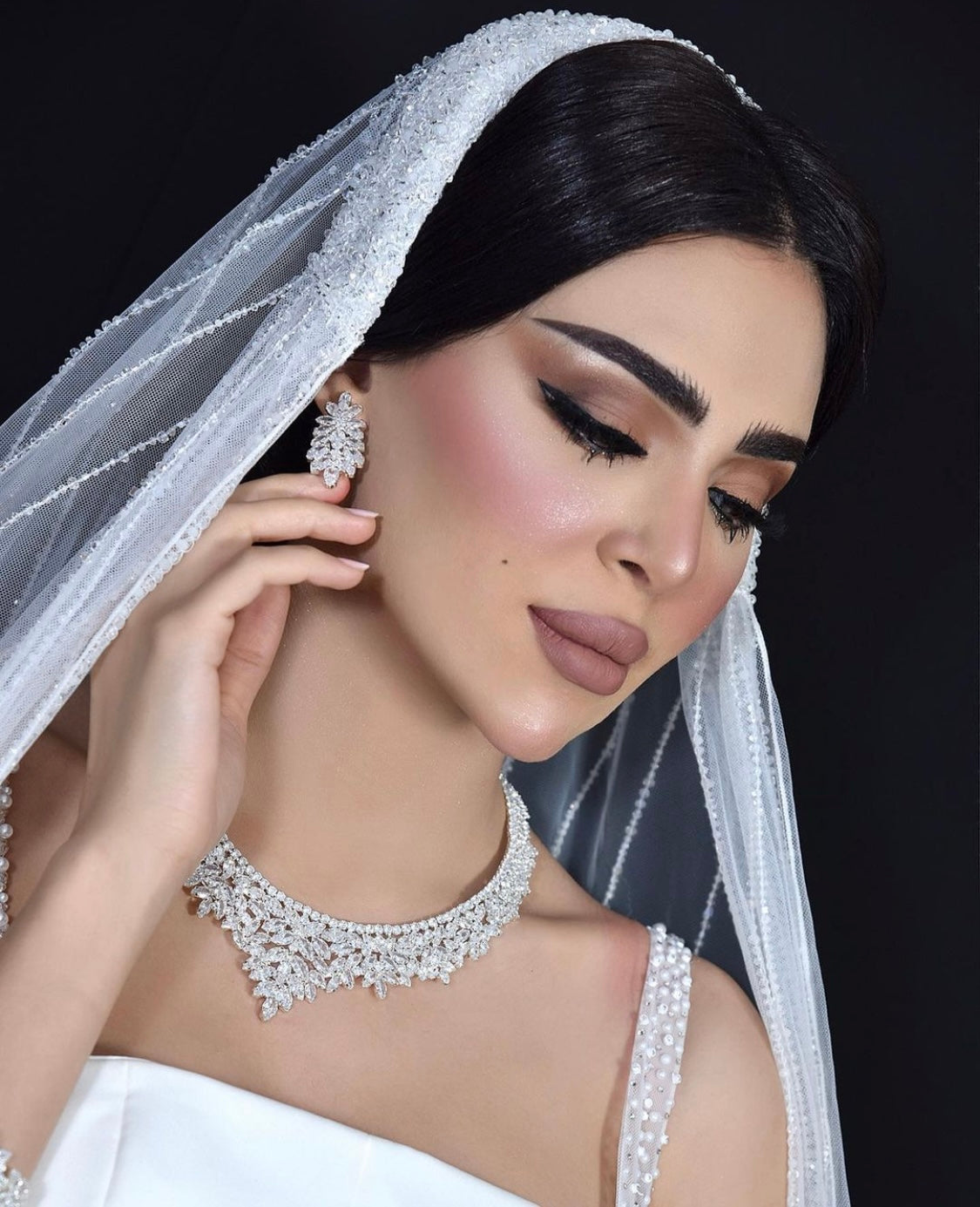 Elsi jewelry set.