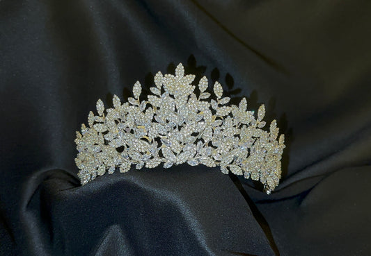 Ulla crown