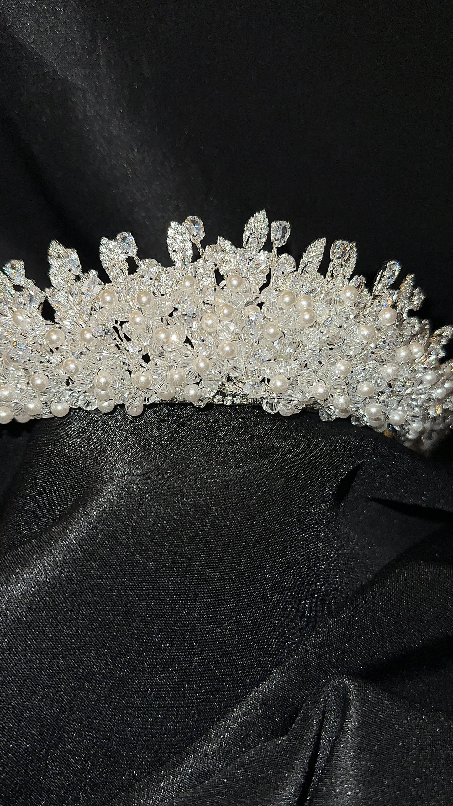 Karis crown